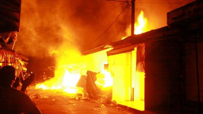 Abidjan: Drocolor, une société de vente de peintures, ravagée par un incendie