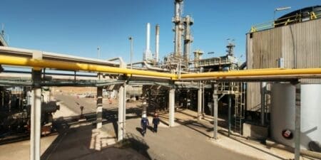 Fuite de pétrole brut à Abidjan: L’activité de l’usine de raffinerie « pas impactée »
