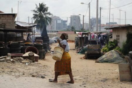 Côte d’Ivoire : Blockhauss, l’irréductible village d’Abidjan