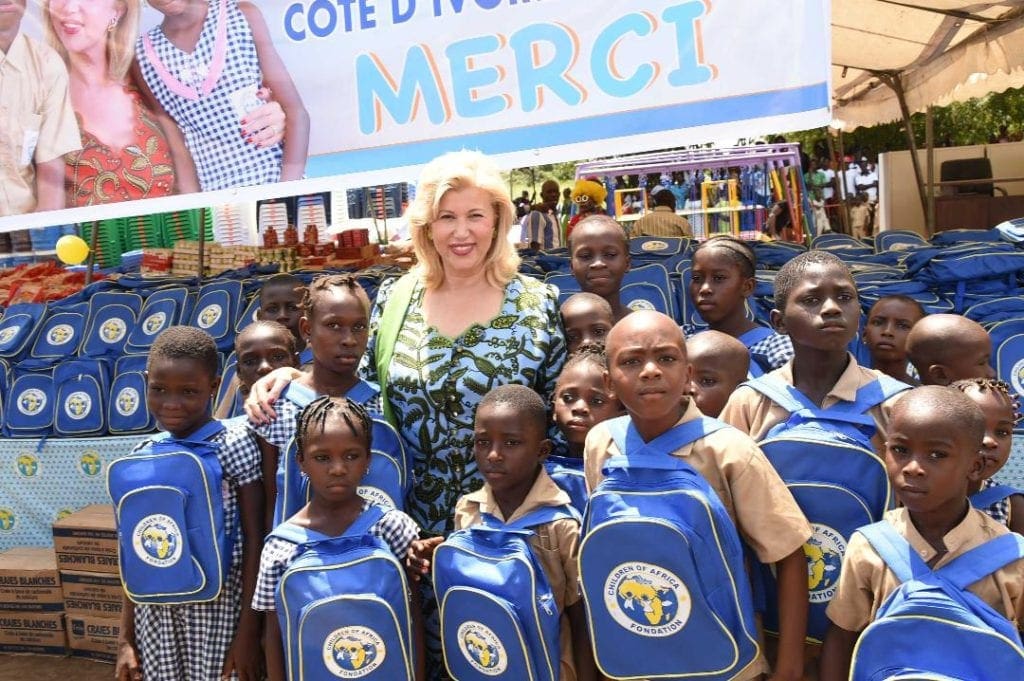 Côte d’Ivoire/ Politique de gratuité de l’école: Children of Africa «soulage» les élèves issues de familles démunies
