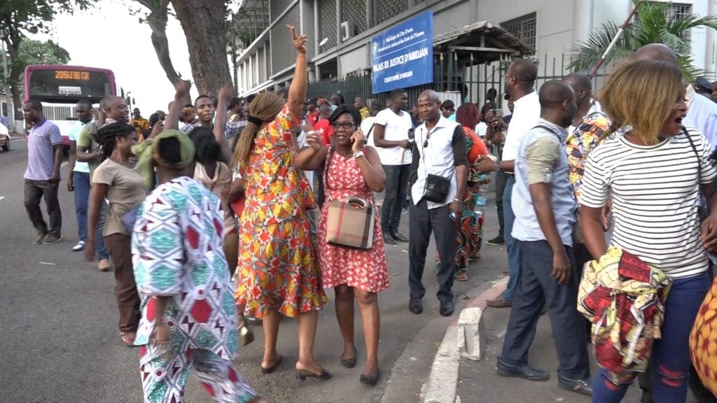 Côte d’Ivoire: 12 jours de prison pour 18 manifestants de l’opposition