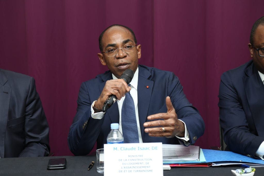 Présentation à Abidjan du rapport provisoire de l’étude du schéma directeur de la transformation digitale du foncier urbain