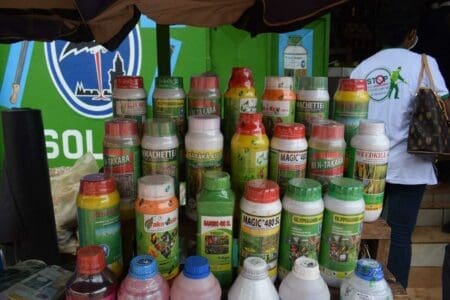 Côte d’Ivoire: les pesticides frauduleux font perdre à l’Etat environ 3 milliards FCFA par an