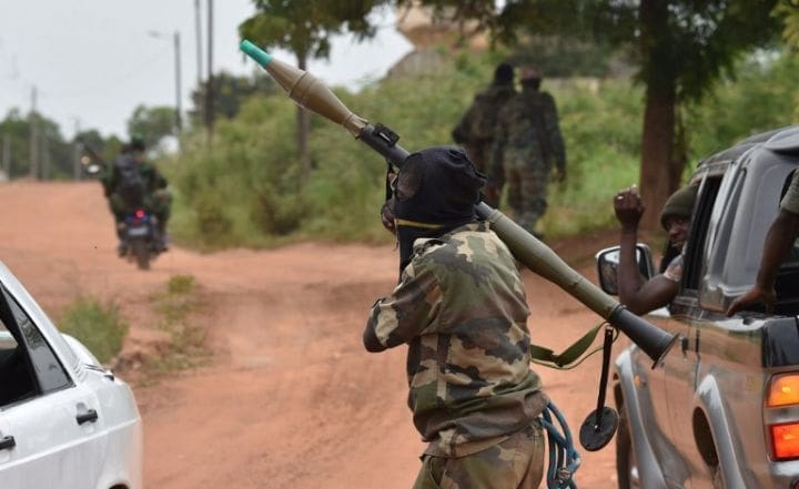 Deux soldats ivoiriens tués dans l’attaque d’un poste de l’armée dans l’Ouest
